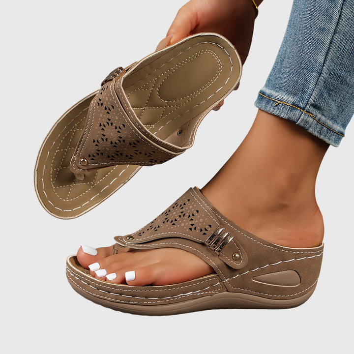 Livia™ | Mukavat Sandalit